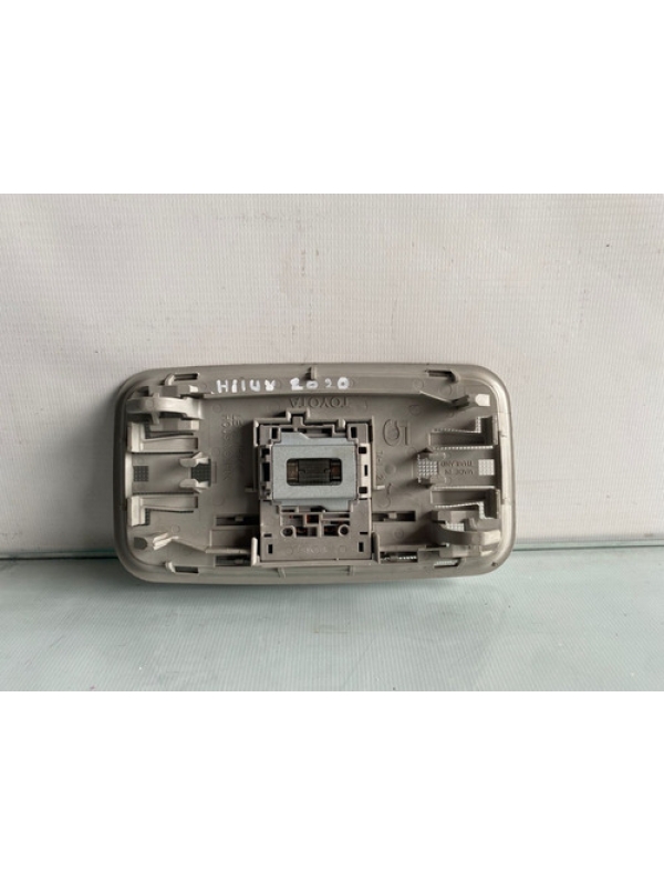 Luz De Teto Interna Cortesia Toyota Hilux 2020