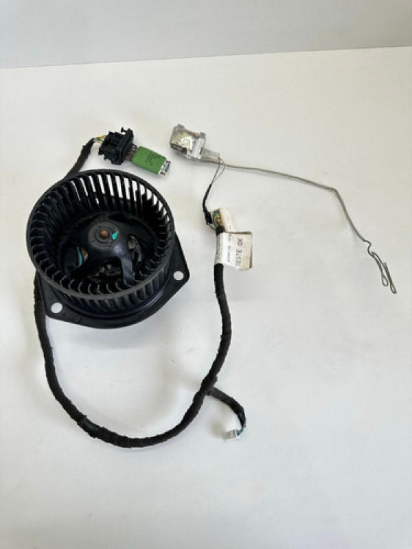 Motor Ar Forçado Eletroventilador Mb Accelo 815 1016 2008 09