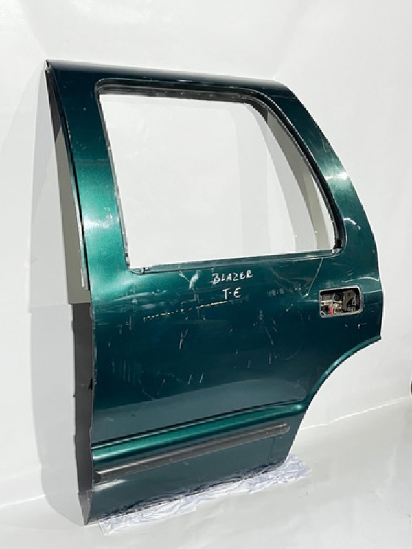 Porta Traseira Esquerda Gm Chevrolet Blazer 1997 1998 1999.