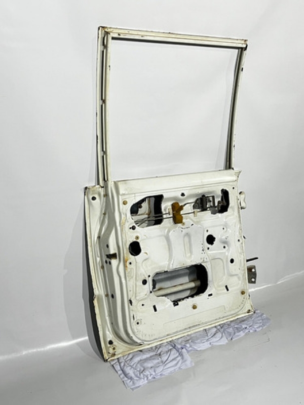 Porta Traseira Esquerda Mitsubishi L200 1998 1999 2000 2001.