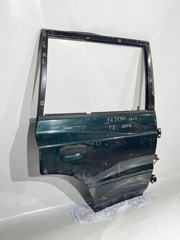 Porta Traseira Direita Mitsubishi Pajero Gls 2000 2001 2002.