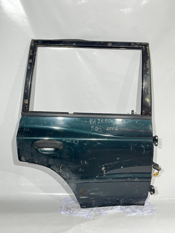 Porta Traseira Direita Mitsubishi Pajero Gls 2000 2001 2002.