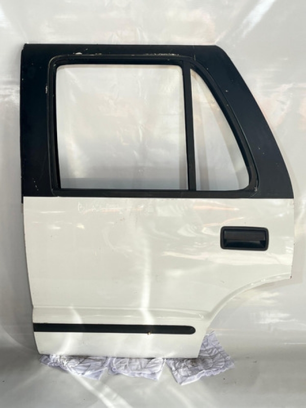 Porta Traseira Lado Esquerdo Chevrolet Blazer 1996 1997 1998