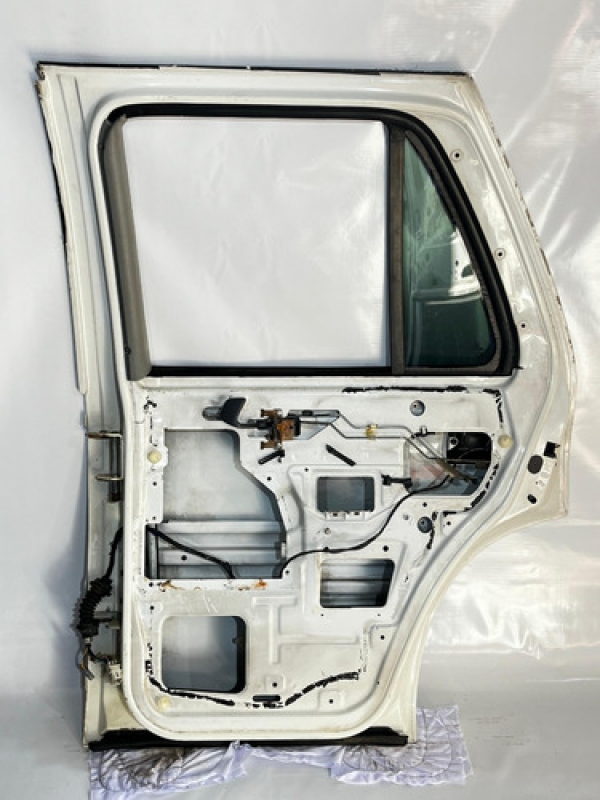 Porta Traseira Lado Direito Gm Chevrolet Blazer 1996 1997 98