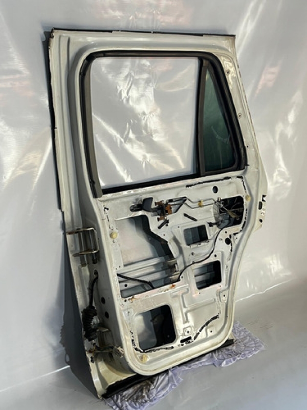 Porta Traseira Lado Direito Gm Chevrolet Blazer 1996 1997 98