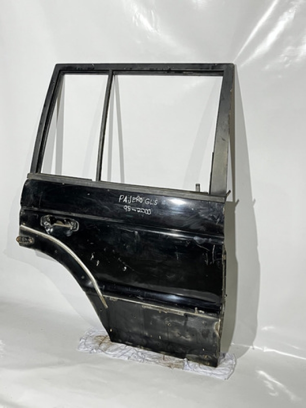 Porta Traseira Direita Mitsubishi Pajero Gls 1995 1996 1997.