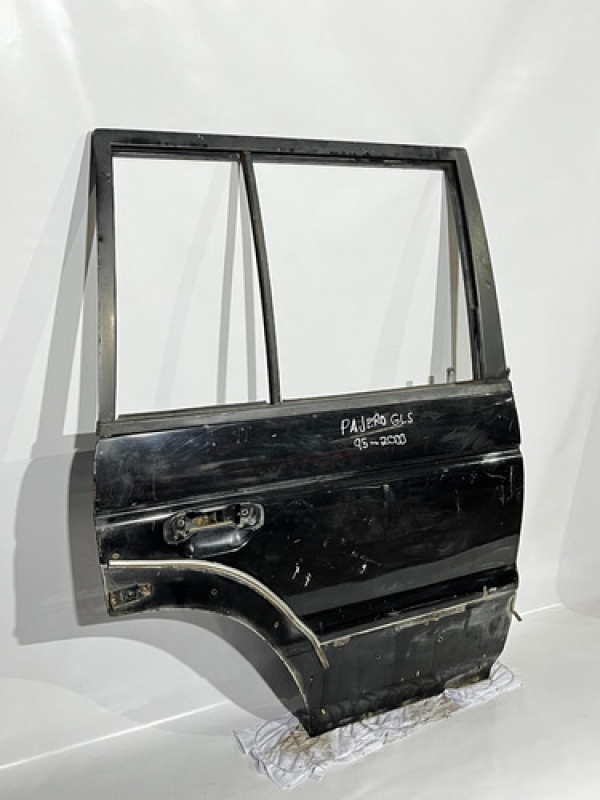 Porta Traseira Direita Mitsubishi Pajero Gls 1995 1996 1997.