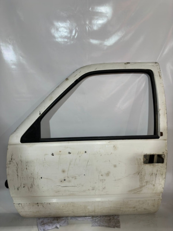 Porta Dianteira Esquerda Gmc 6100 6150 2000 2001 2002 2003.