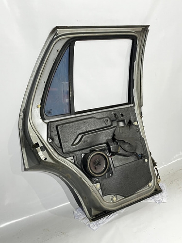 Porta Traseira Esquerda Gm Chevrolet Blazer 1998 1999 2000.