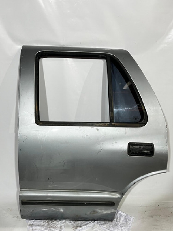 Porta Traseira Esquerda Gm Chevrolet Blazer 1998 1999 2000.