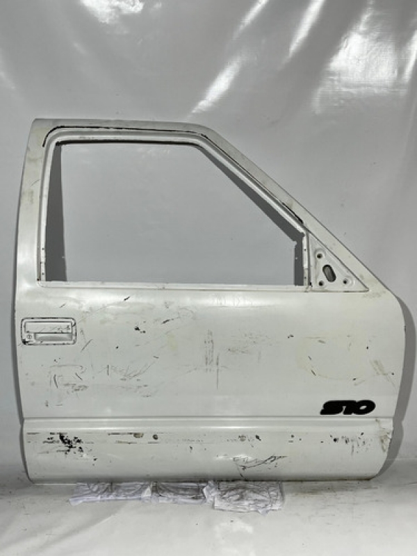 Porta Dianteira Direita Gm Chevrolet S10 Blazer 1996 À 2011.