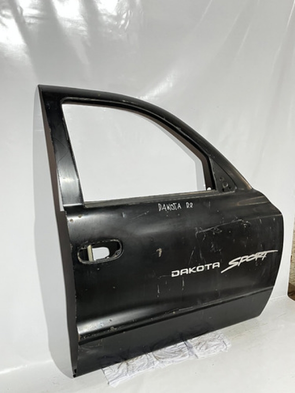 Porta Dianteira Direita Dodge Dakota 1999 2000 2001 02 Preta