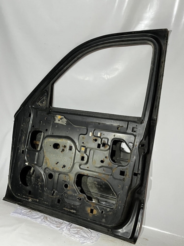 Porta Dianteira Direita Dodge Dakota 1999 2000 2001 02 Preta