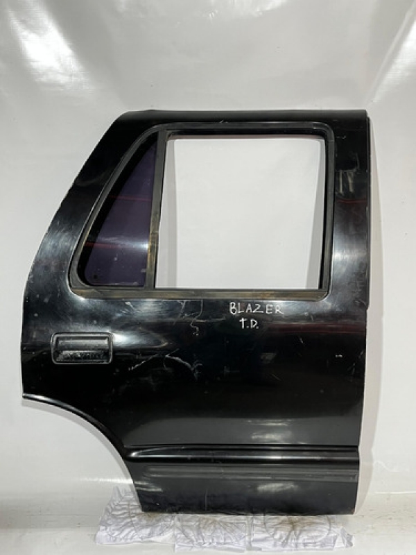 Porta Traseira Direita Chevrolet Gm Blazer 1997 1998 1999 00