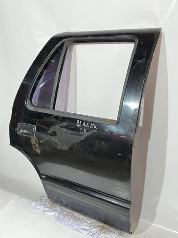 Porta Traseira Direita Chevrolet Gm Blazer 1997 1998 1999 00