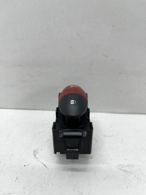 Botão Interruptor Pisca Alerta Renault Master 2.3 2019 2020.