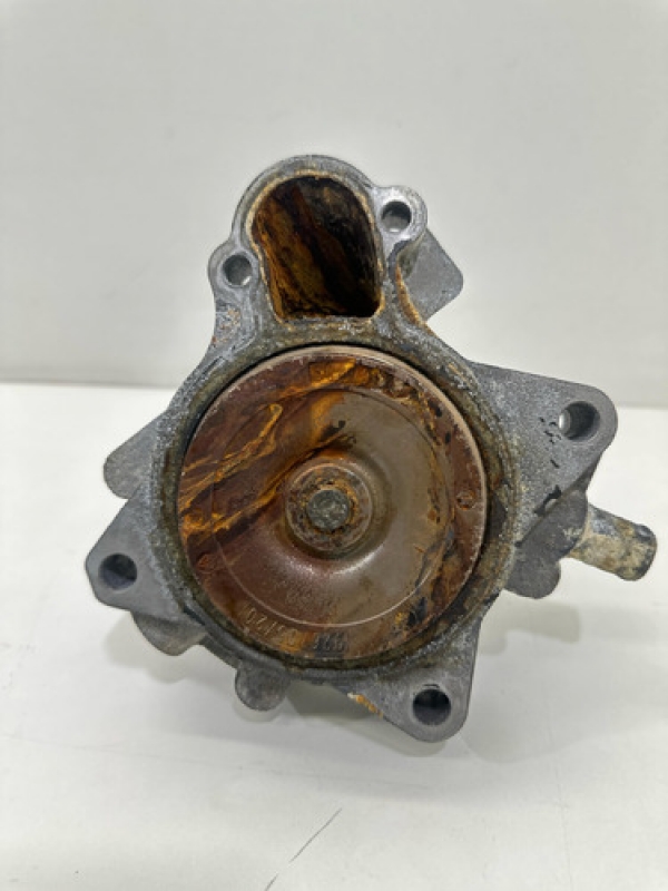 Bomba De Água Iveco Daily 3.0 16v 2011 2012 2013 2014 2015.