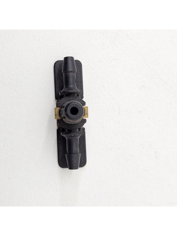 Conector Retorno Bicos Volkswagen Amarok V6 2015 2016 2017.