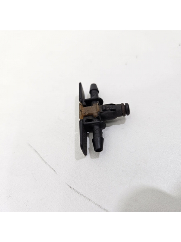 Conector Retorno Bicos Volkswagen Amarok V6 2015 2016 2017.