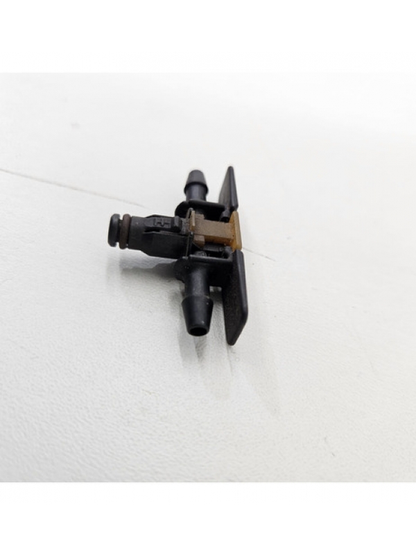 Conector Retorno Bicos Volkswagen Amarok V6 2015 2016 2017.