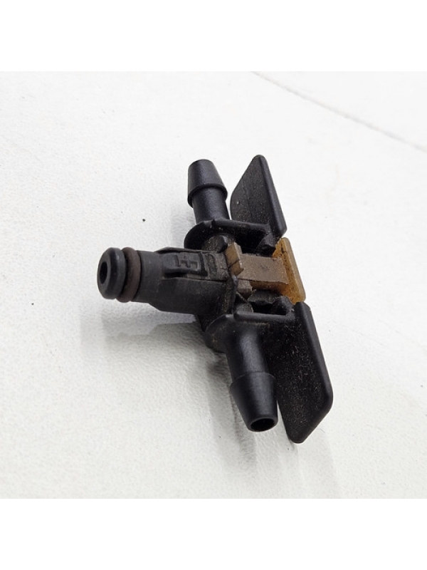 Conector De Retorno Bicos Volkswagen Amarok V6 2014 2015 16.