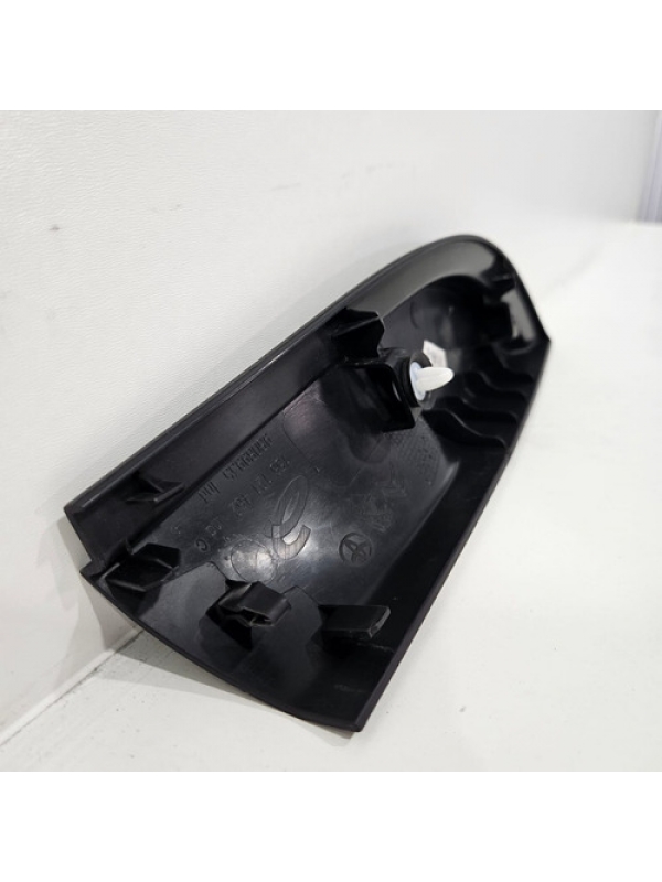 Moldura Interna Retrovisor Esquerdo Citroën Jumpy 2023 2024.