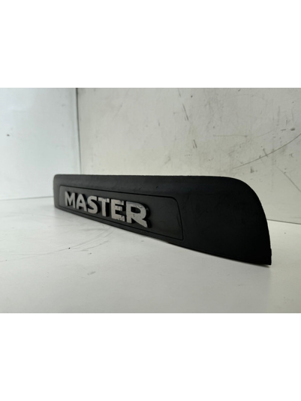 Moldura Iluminação Placa Traseira Renault Master 2.3 13 À 22