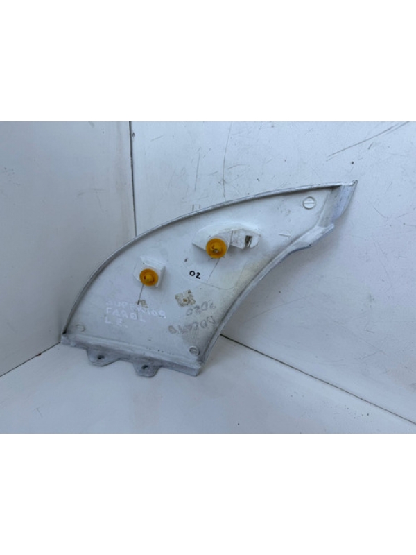 Aplique Moldura Superior Farol Esquerdo Fiat Ducato 018 À 22