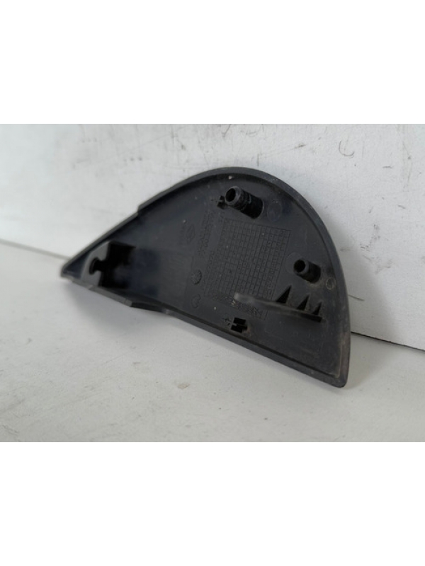 Moldura Externa Retrovisor Esquerdo Renault Master 2.5 2012.