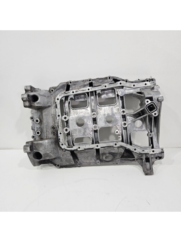 Carcaça Bomba Óleo Motor Hyundai Hr 16v 2013 2014 2015 À 022